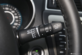 2015款绅宝X65 2.0T自动精英型