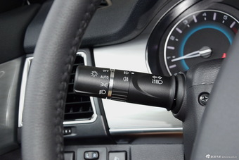 2017款哈弗H2 1.5T自动两驱精英型红标