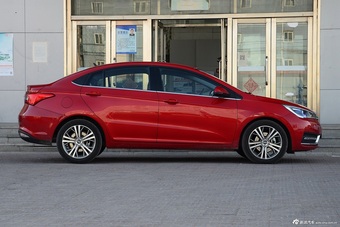 2016款艾瑞泽5 1.5L自动领臻版