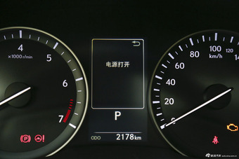 2015款雷克萨斯ES 2.0L自动200精英版