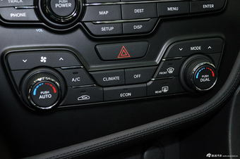 2013款起亚K5混动版