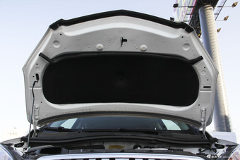 2015款昂科拉1.4T自动两驱都市领先型