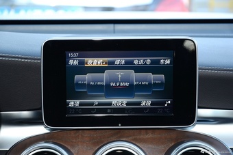 2016款奔驰GLC300 2.0T自动4MATIC豪华型