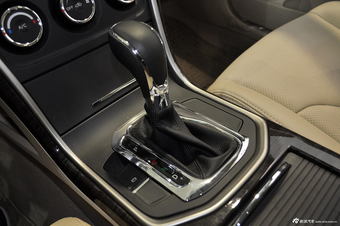 2013款睿骋2.0L自动豪华型