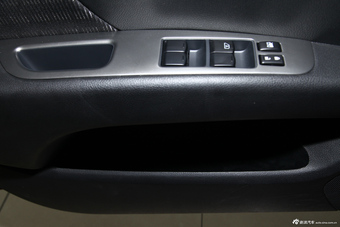 2013款骊威劲锐1.6XL 手动舒适版