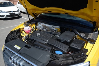 2016款奥迪Q3 2.0T自动quattro全时四驱35TFSI风尚型