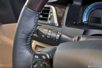 2012款凯美瑞尊瑞混动2.5HG豪华版