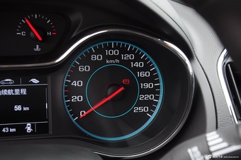 2016款科鲁兹1.5L手动精英版