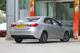 2015款荣威360 1.4T自动尊享版