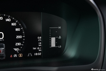 2016款沃尔沃XC90 2.0T自动 T5智逸版5座