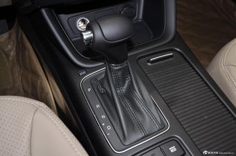 2013款索兰托2.4L自动汽油豪华版7座