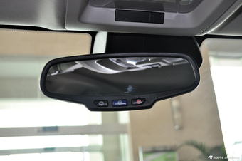 2014款凯迪拉克SRX 3.6L自动旗舰型