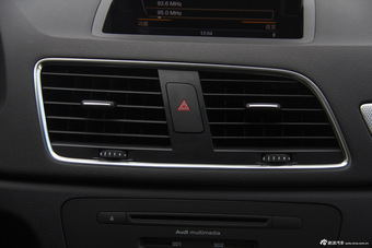 2015款奥迪Q3 2.0T自动35TFSI quattro 3百万纪念版进享型