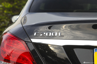 2015款奔驰C级C200L 2.0T自动运动版