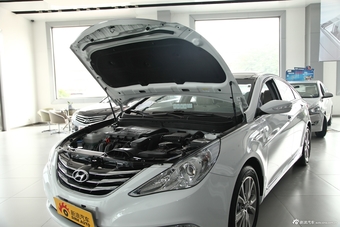 2014款索纳塔八 2.4L 自动豪华版 国IV