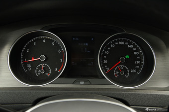 2014款高尔夫1.4TSI自动豪华型
