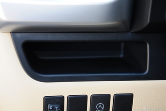 2015款汉兰达2.0T自动两驱精英版7座