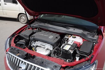 2015款英朗15N手动豪华型