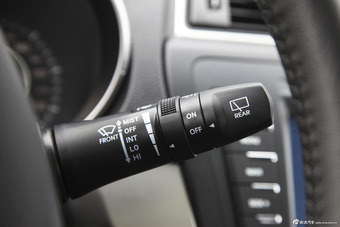 2015款绅宝X65 2.0T手动精英型