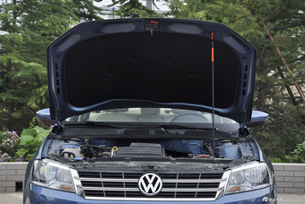 2013款朗逸改款1.4TSI DSG豪华版图片