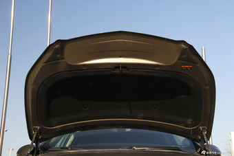 2014款昂科威28T四驱全能运动旗舰型