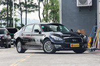 2015款英菲尼迪Q70L 2.5L奢华版