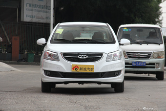 2015款奇瑞E3 1.5L手动风尚型