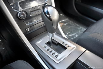 2014款MG6 1.8L掀背自动驾值版