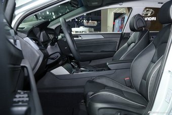 索纳塔（进口）2.0L自动Hybrid