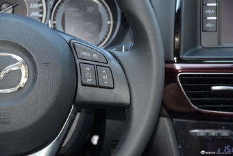 2017款阿特兹2.0L自动蓝天豪华版