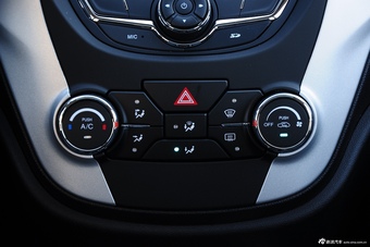 2015款CS35 1.6L手动豪华导航型