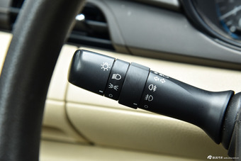 2015款YARiS L致炫1.5G自动炫动天窗特别版