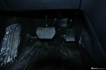 2012款东风雪铁龙C5