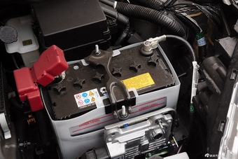 2015款玛驰1.5L自动易智版