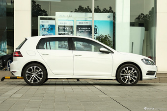 2016款高尔夫1.4T自动R-Line