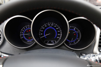 2015款逸动XT 1.6L手动俊酷型国V