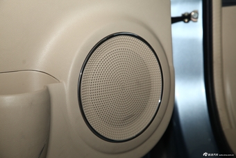 2012款北京汽车E系列1.3L乐尚手动版两厢