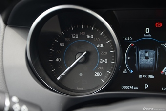 2016款捷豹F-PACE 2.0T自动都市尊享版