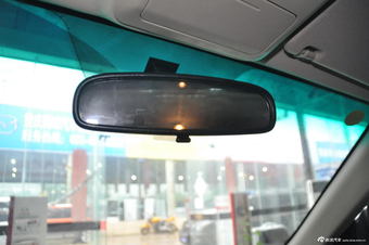 2012款奥轩GX5 2.0L手动两驱天窗版