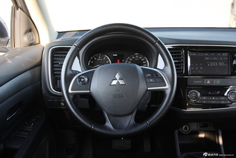 2013款欧蓝德 2.4L 四驱精英GT版