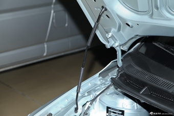 2012款中华H230 1.5L手动舒适型