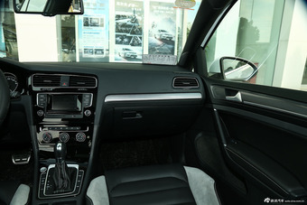 2016款高尔夫1.4T自动R-Line