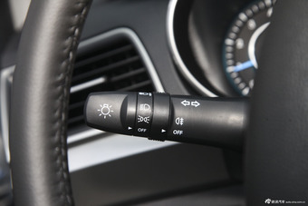 2015款绅宝X65 2.0T自动精英型