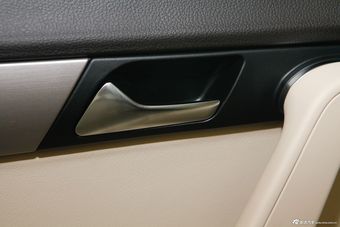 2013款迈腾1.8TSI领先型