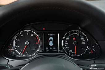 2014款奥迪Q5 45TFSI quattro运动型