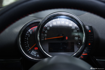 2016款MINI CLUBMAN 2.0T自动 COOPER S