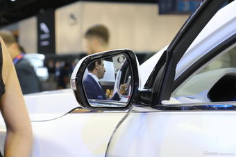 做家族旗舰SUV 双龙LIV-2概念车