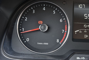 2013款朗逸改款1.6L自动豪华版