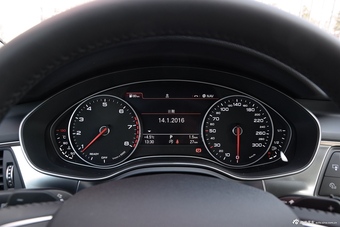 2016款奥迪A6L 1.8T自动TFSI技术型
