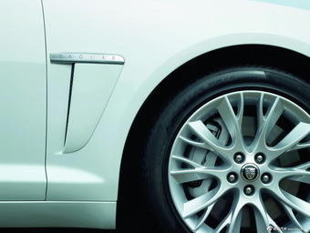 2013款捷豹XF官方图